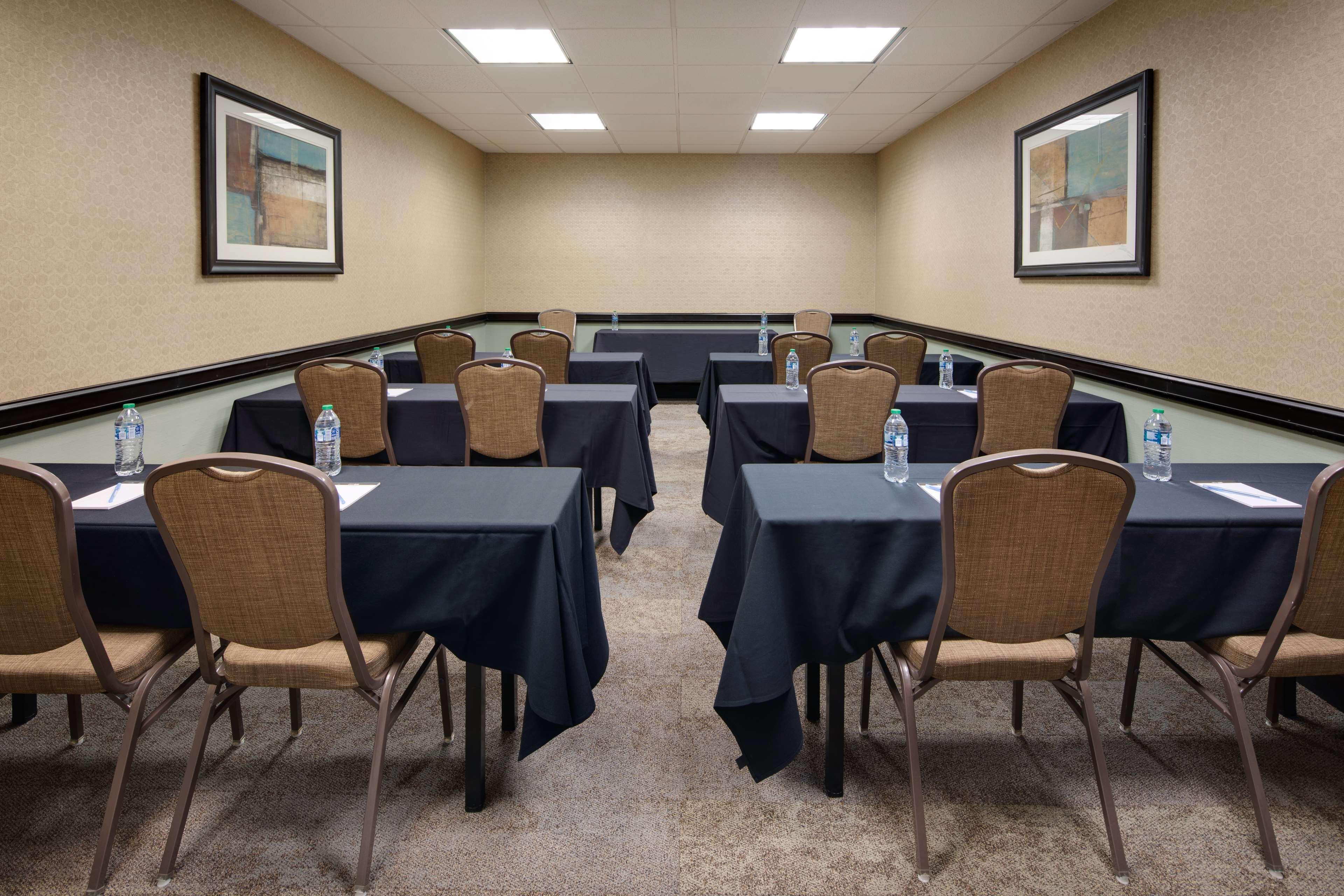 Hilton Garden Inn Тайлер Экстерьер фото